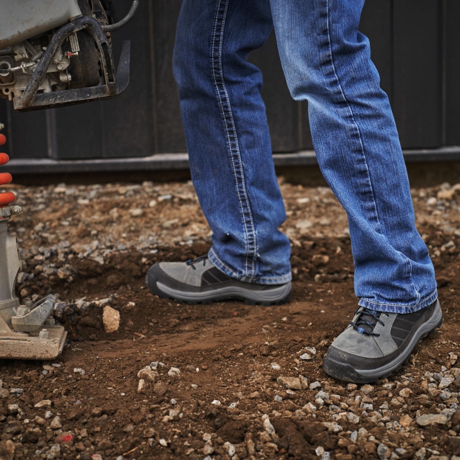 Nehir Kenarı Gri/mavi çelik Burunlu